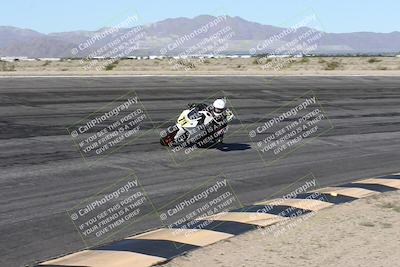 media/Jan-16-2026-CVMA Friday Practice (Fri) [[6f2bf47531]]/5-Racer 4-Trackday1/Session 2 (Bowl)/